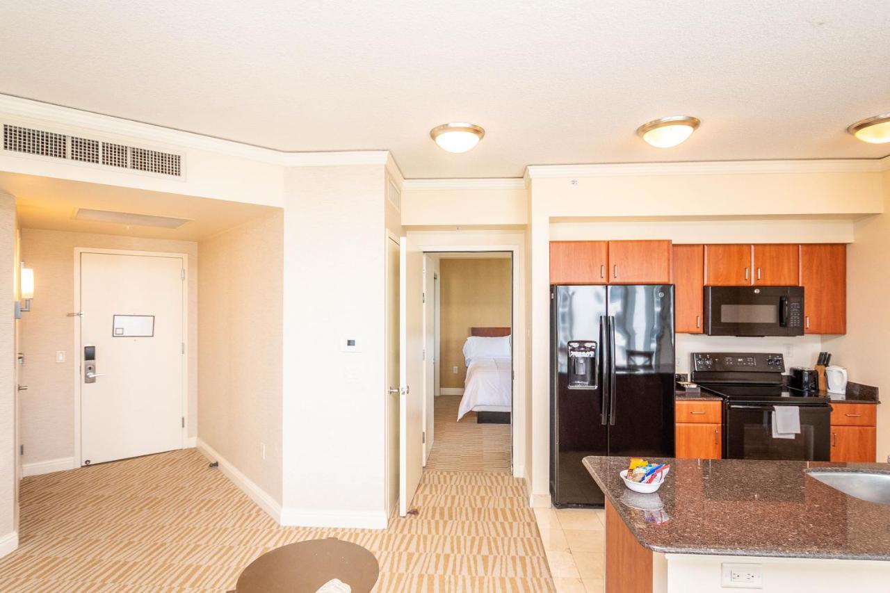 Trump Intl 2 Bedroom Apartment 1600 Sqf Ocean And Bay View Sunny Isles Beach Exterior foto