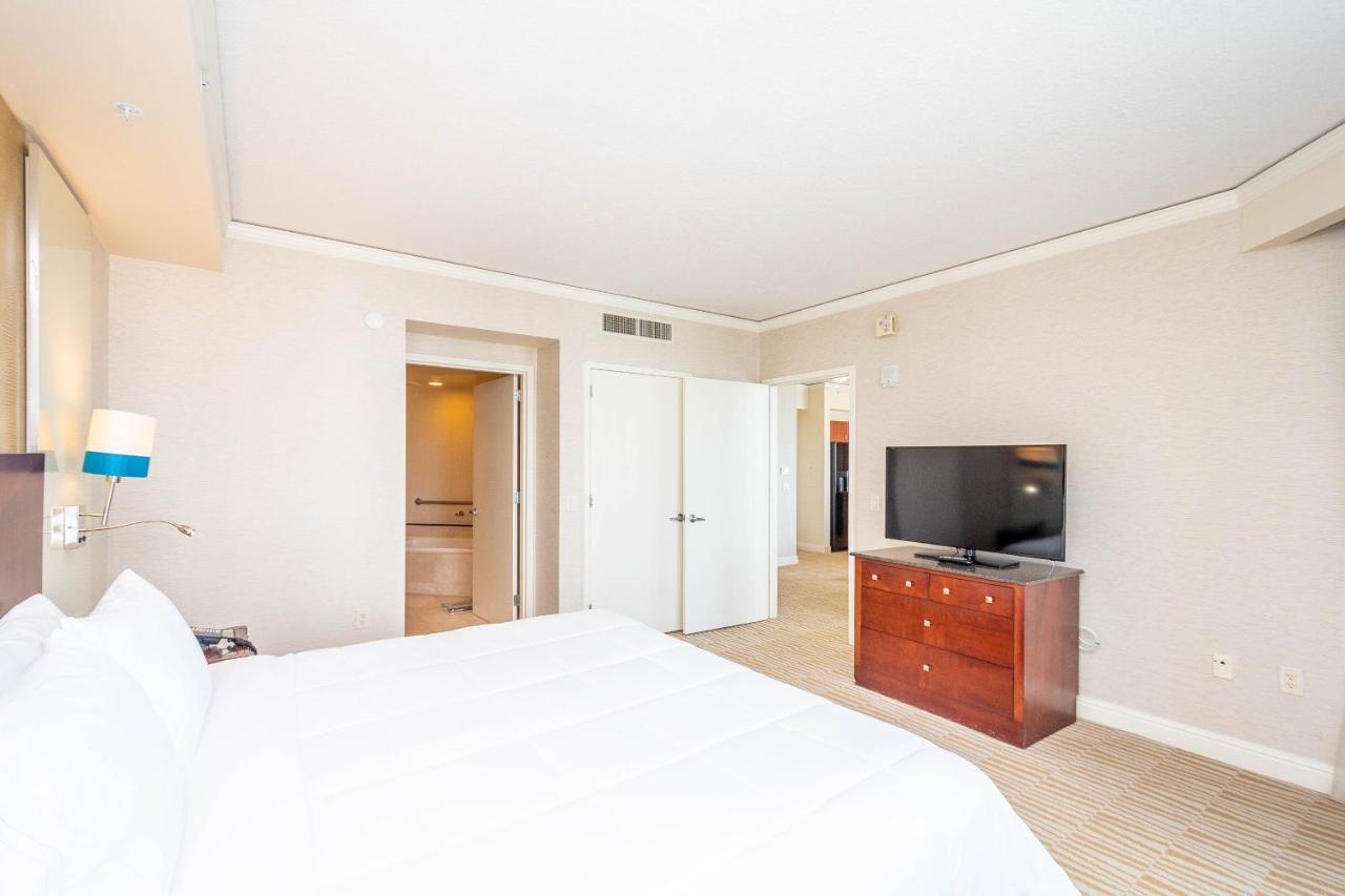 Trump Intl 2 Bedroom Apartment 1600 Sqf Ocean And Bay View Sunny Isles Beach Exterior foto